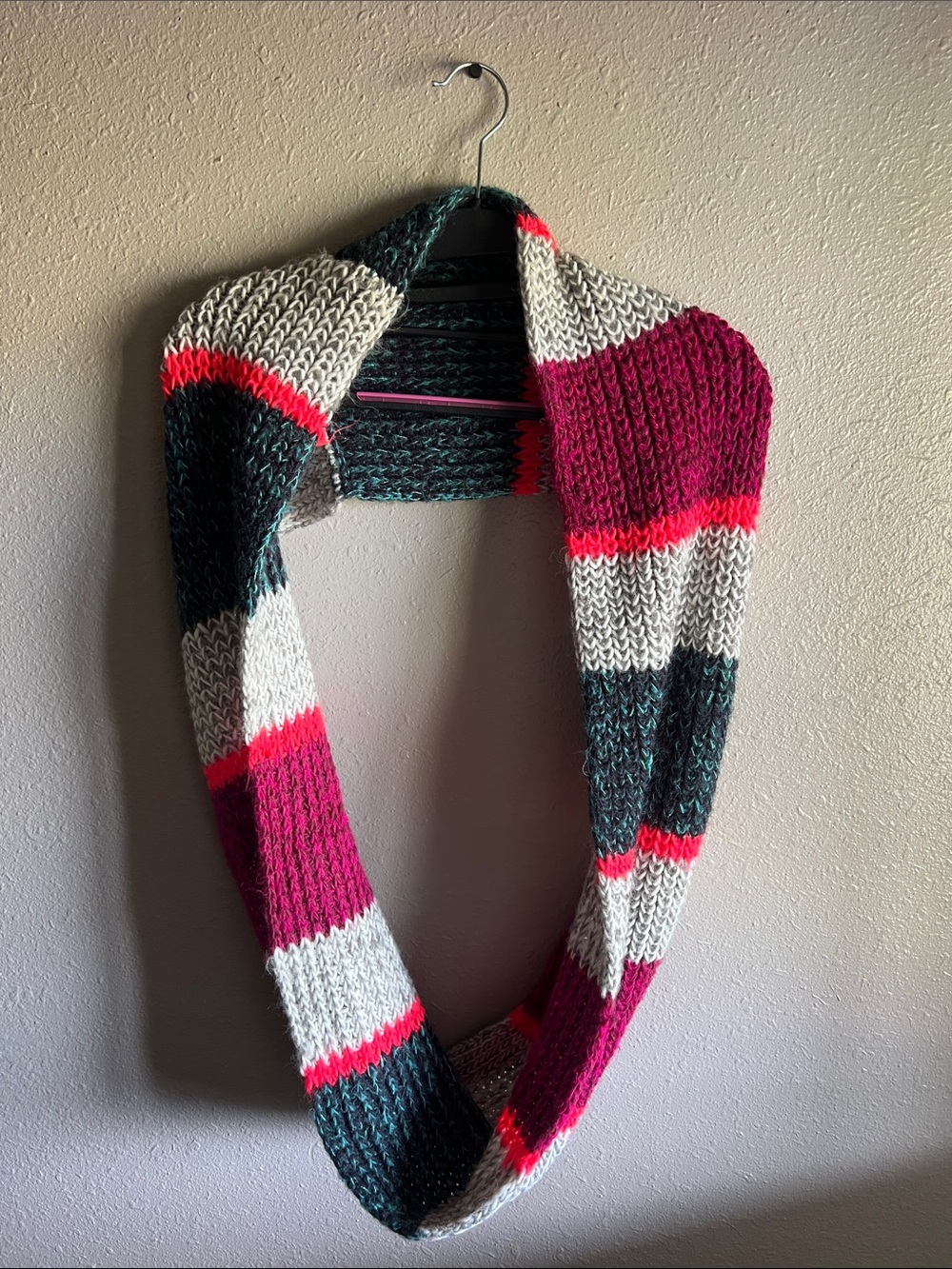 American Eagle Outfitters Infinity Knit Scarf
